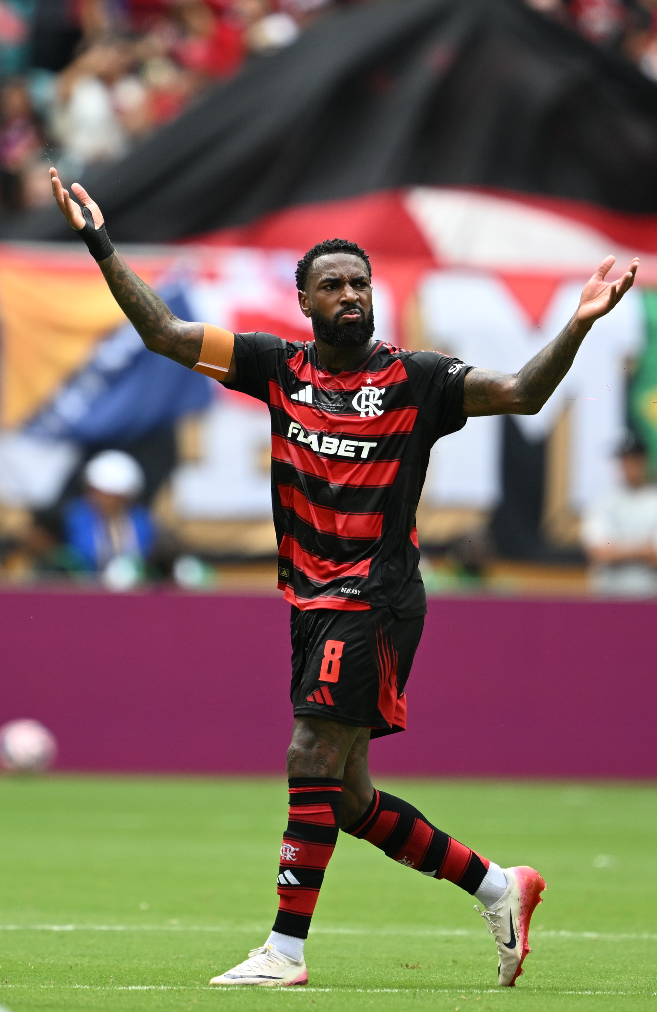 包含拜仁慕尼黑训练开放日；冲刺阶段遗憾出局引欢呼；意甲在即；资深球员宣示担当的词条-开元体育官网